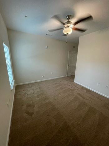 Unfurnished bedroom